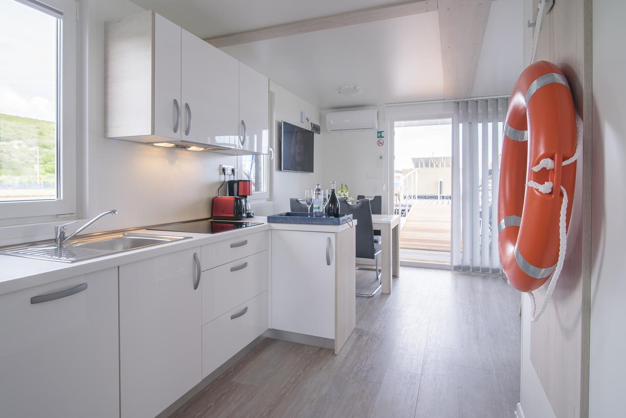 Floating Apartment *